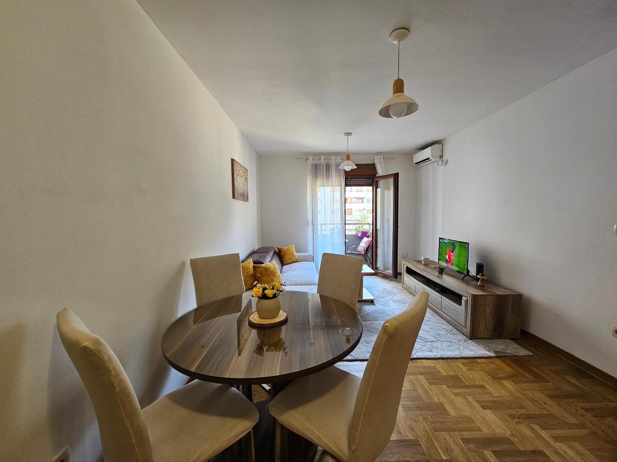 Luca Apartman Подгорица Экстерьер фото