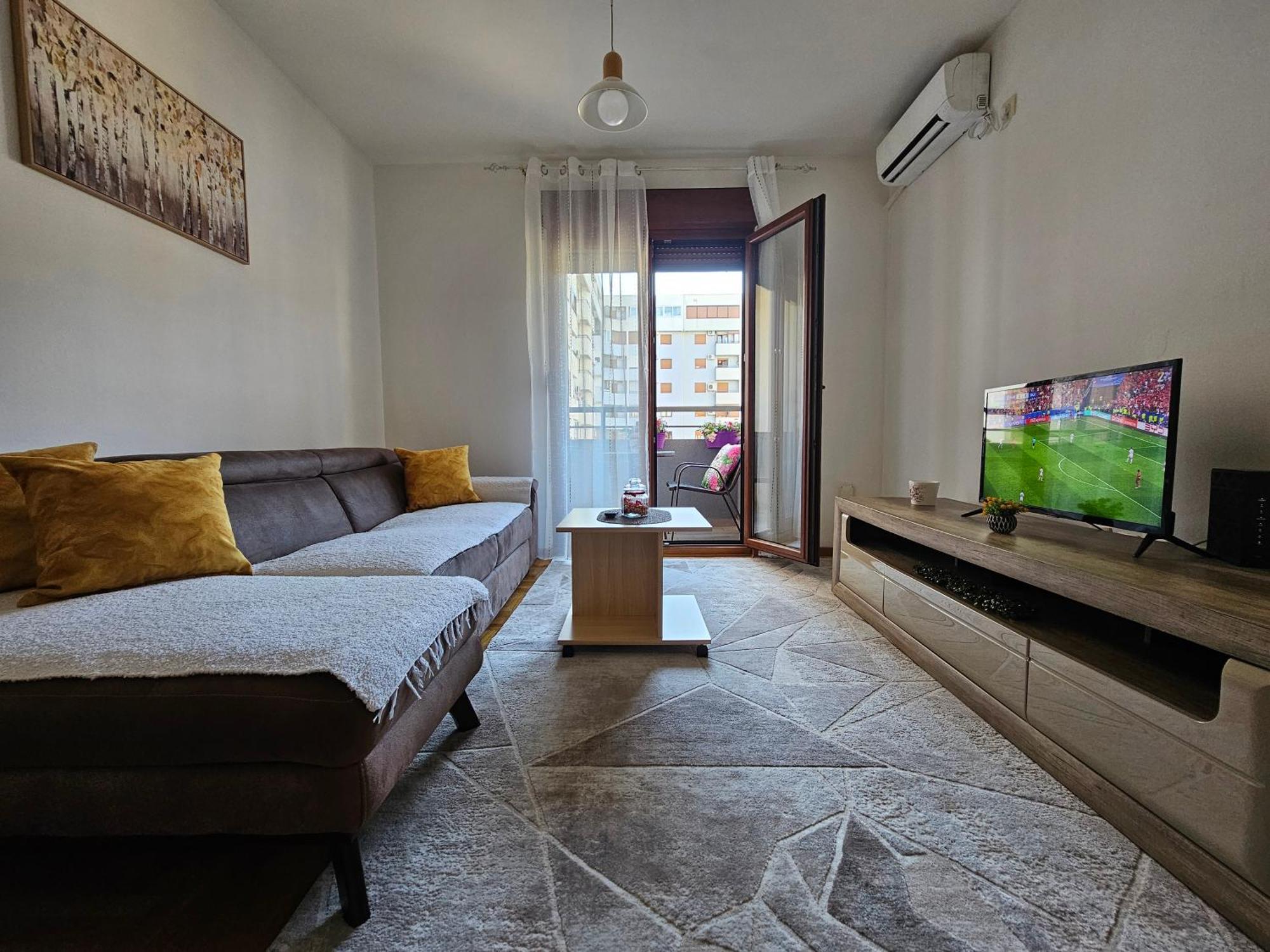 Luca Apartman Подгорица Экстерьер фото